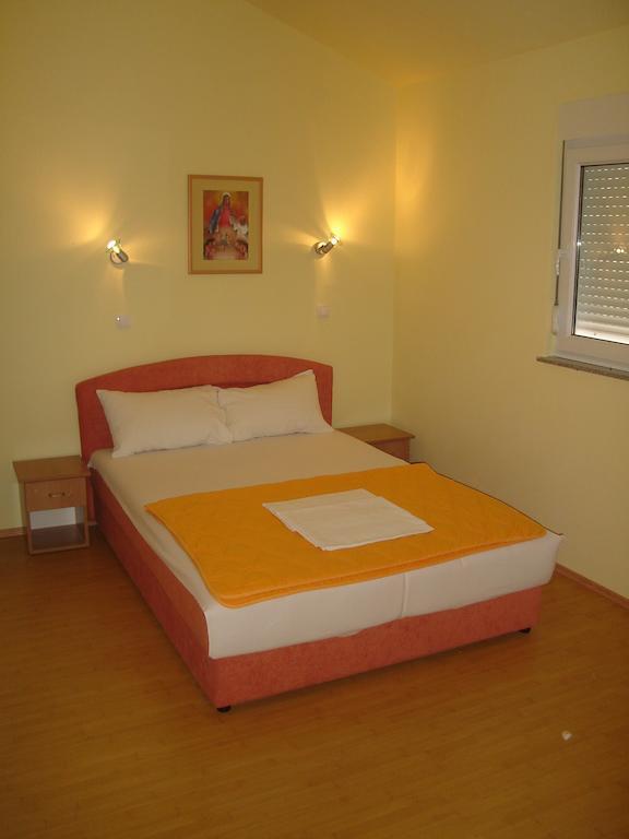 Pansion Veso Medjugorje Hotell Rom bilde